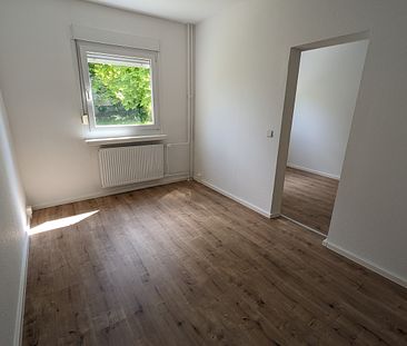 Erstbezug nach Sanierung 4-Zimmer-Wohnung mit Balkon und Lift - Photo 1