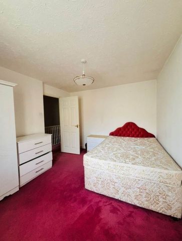 Room in a Shared House, Wheat Sheaf Close, E14 - Photo 3