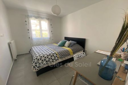 Location maison 3 chambres 86 m² Cuers - Photo 5
