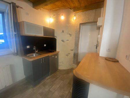 Location Appartement 1 pièce 16m² - Photo 2