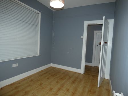 46 Portstewart Road, Coleraine, BT52 1RP - Photo 2