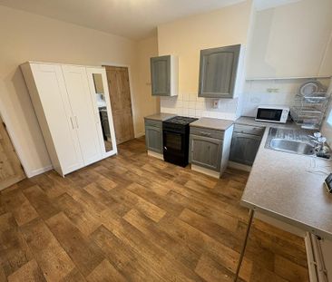 3 bedroom terraced house to rent - Photo 6