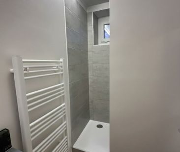 Location Appartement 3 pièces 54m² MONT ST AIGNAN 76130 - Photo 6