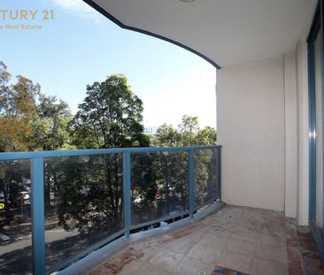 Deposit Taken - Two Bedroom Apartment Close to Royal North Shore Ho... - Photo 6