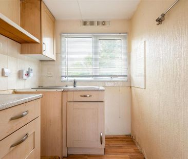 1 bedroom detached bungalow to rent - Photo 4