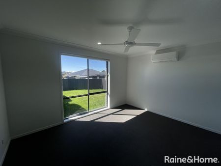 Deluxe Duplex - Photo 5