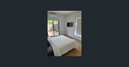 Low Maintenance living - Photo 2