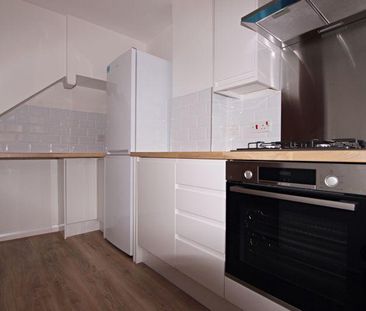 1 bedroom semi-detached house to rent - Photo 3