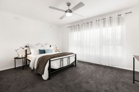 Freshly Renovated Family Gem - Photo 2