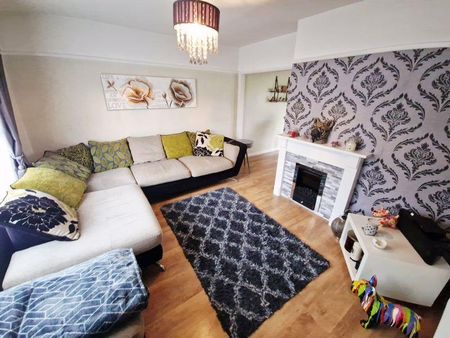 2 bedroom terraced house to rent - Photo 2