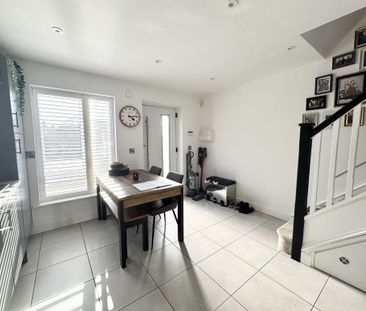 2 bedroom terraced house to rent - Photo 3