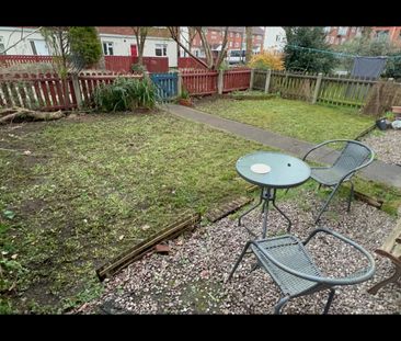 Room in a Shared House, Newcastle Street, M15 - Photo 3