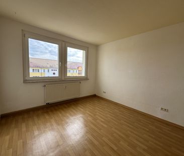Was für ein Ausblick! Zentrumsnahe 2-Raum-Wohnung mit Balkon - Photo 1