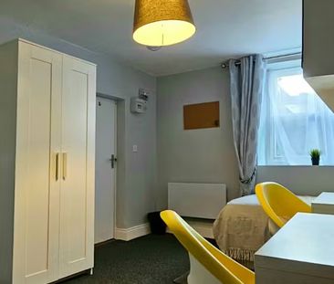 Royal Canal Terrace, Dublin - Photo 3