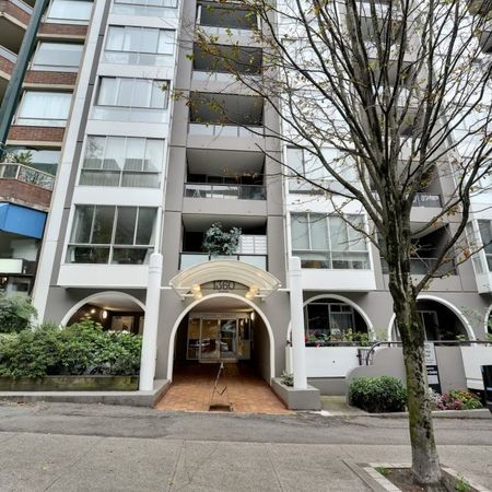 Pacific Terrace Apartments - Photo 4