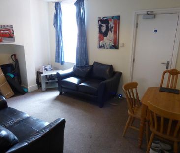 4 bedroom house share to rent - Photo 1