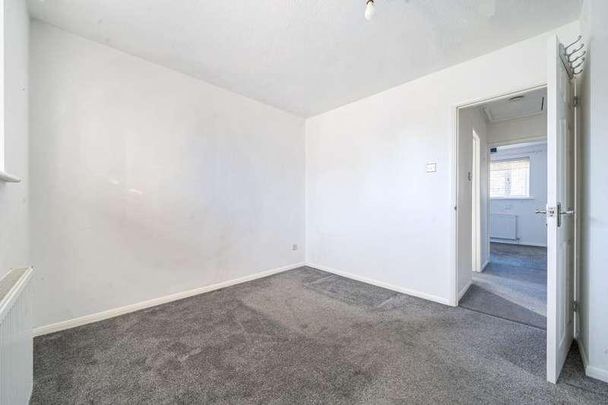 Southby, Bampton, OX18 - Photo 1