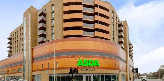 London Road, Barking, IG11 - Photo 2