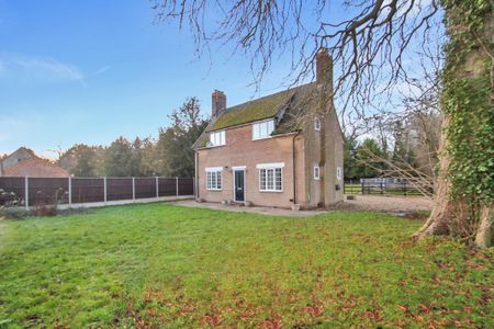 The Gardeners Cottage, Clopton - Photo 3