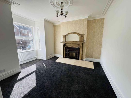 4 bedroom semi-detached house to rent - Photo 1