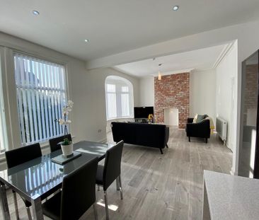 1 bedroom in a house share to rent - Photo 1