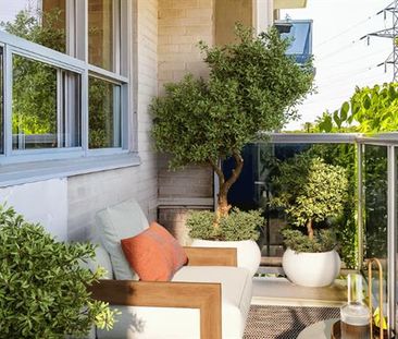 Richgrove Village - Photo 2