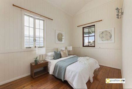 Beautifully Renovated Character Home, perfect for Families! - Photo 3