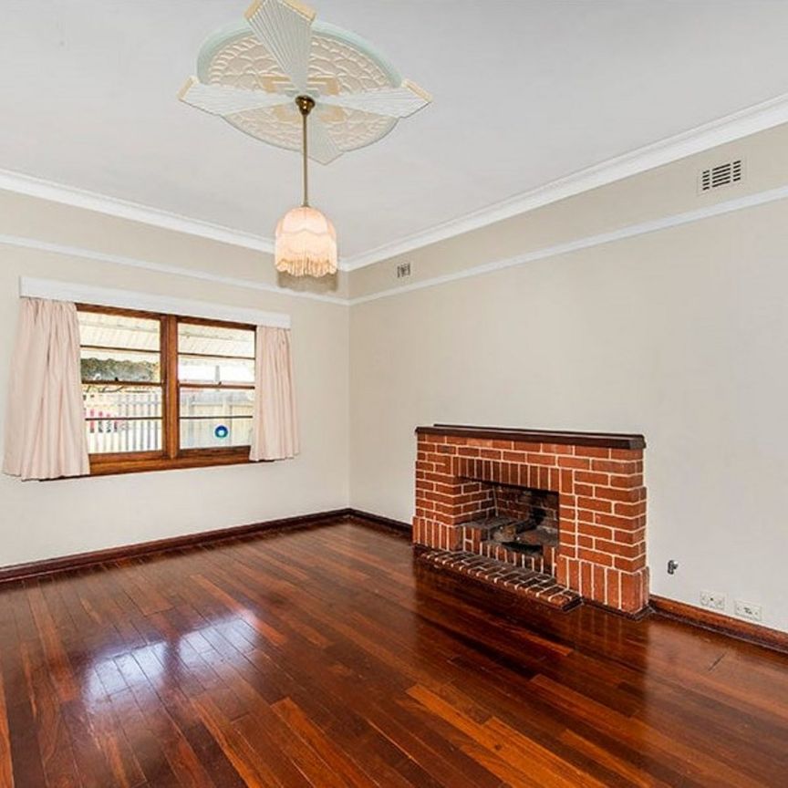 HOUSE IN FABULOUS JOONDANNA LOCATION - Photo 1