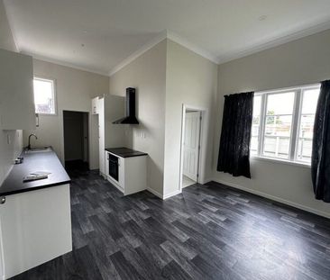 Georgetown, 3 bedrooms, $540 pw - Photo 2