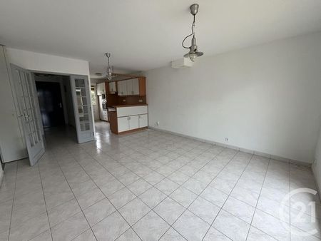 Maison à louer 4 pièces - 75,36 m2 JULLOUVILLE - 50 - Photo 2