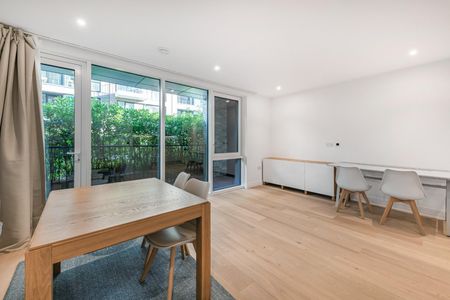 Savoy House, Chelsea Creek, Fulham, SW6 - Photo 3