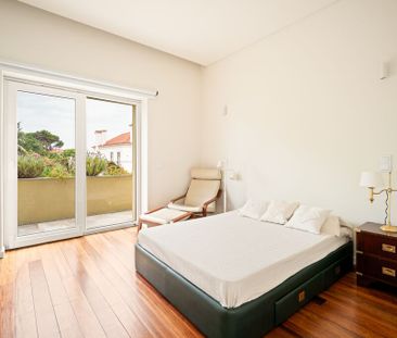 4 Bedroom Detached house with swimming pool, Estoril, Cascais - Photo 2