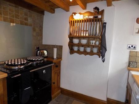 1 bedroom semi-detached to let - Photo 5