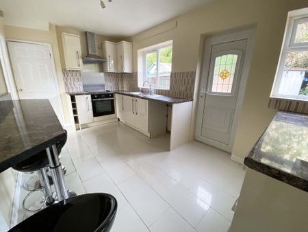 Withern Road, Broxtowe, Nottingham, NG8 6FG - Photo 5