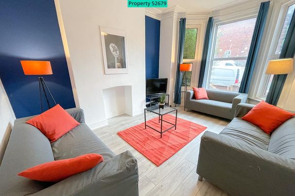 6 bedroom terraced house to rent - Photo 1
