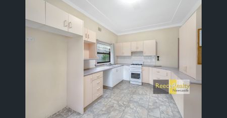 FANTASTIC LOCATION - Photo 4