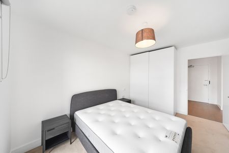 1 Bed Flat, Hewson Way, SE17 - Photo 5