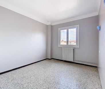 Location Appartement 3 pièces 51m² PERPIGNAN 66000 - Photo 3