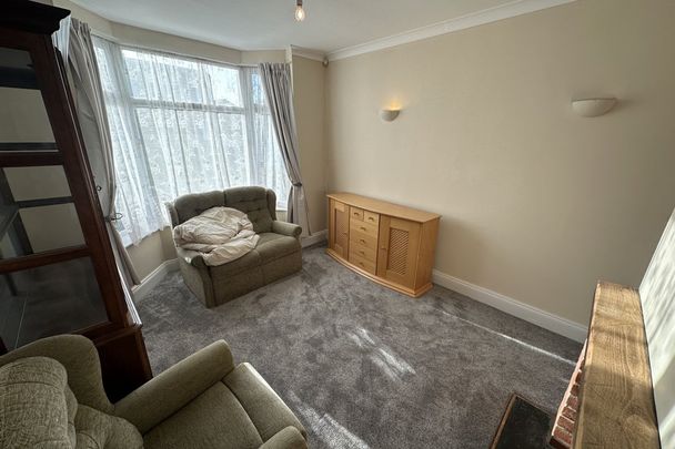 Trafalgar Square - Photo 1