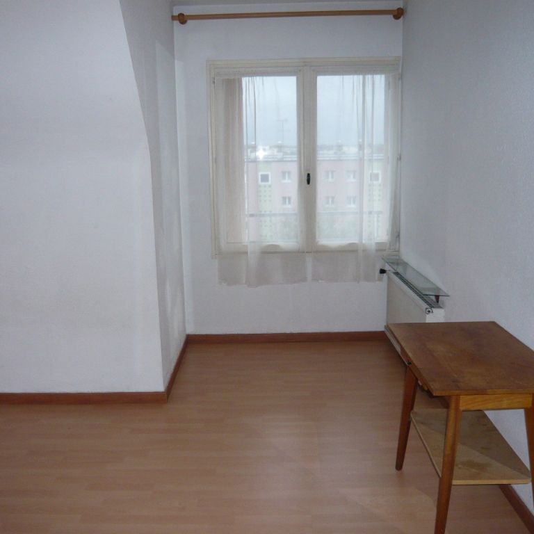 Appartement T1bis LAVAL - Photo 1