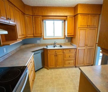 For Lease - 42 Daniel Avenue, Kitchener, Ontario - Photo 5