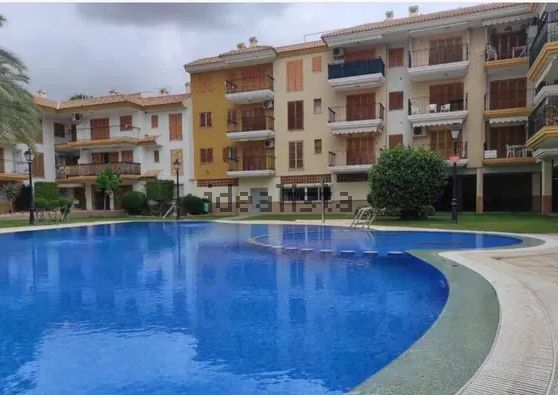 Alquiler de piso en Avenida Tierno Galván, 98