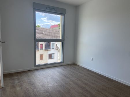 Appartement AVENUE D'EPERNAY - Photo 4