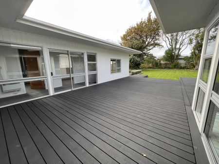 10 Karina Terrace, Terrace End, Palmerston North - Photo 3