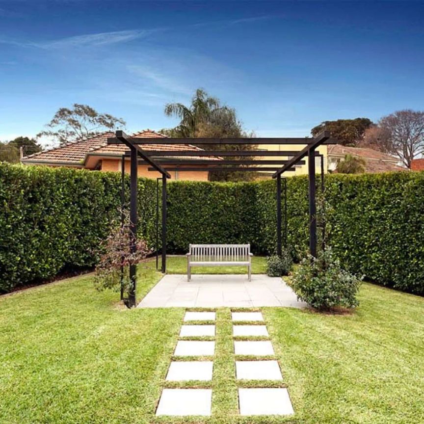 11 Bellaire Court, Beaumaris. - Photo 1