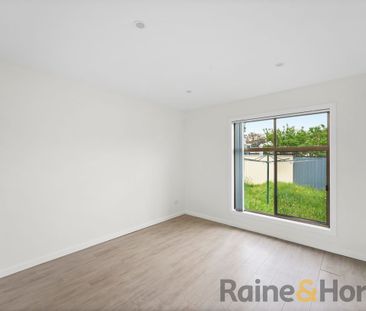 Renovated 4-Bedroom Family Home - Photo 4