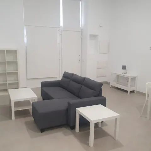 Loft en alquiler en Maria Auxiliarora - Photo 1