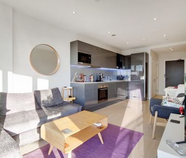 Glasshouse Gardens, Stratford, E20 - Photo 6