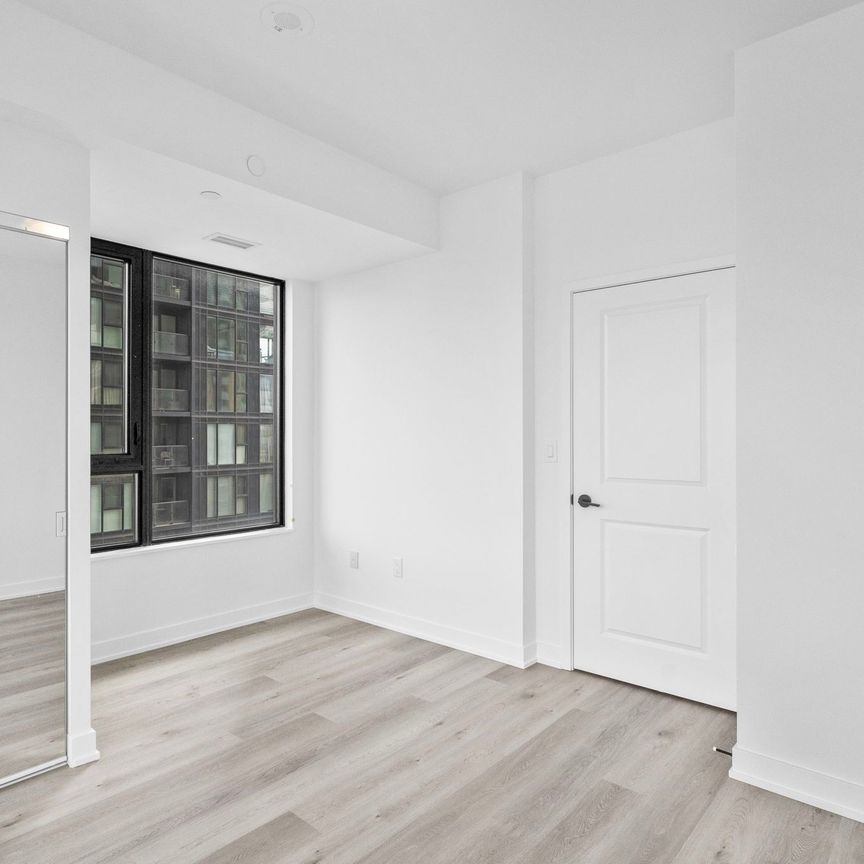 For Lease - 2075 Lakeshore Road Unit# 902, Burlington, Ontario - Photo 1