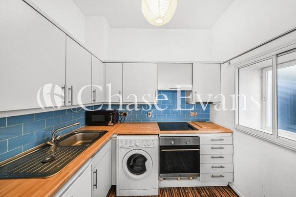 Studio to rent - Photo 1